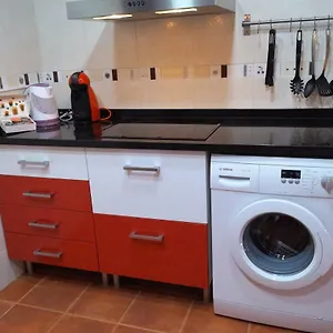 apartamento-plaza-alfonso-xii.hotelsinnerja.org/